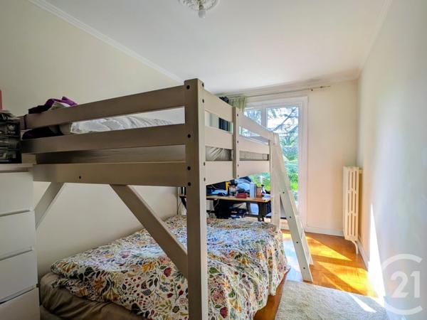 Appartement F5 à vendre  5 pièces - 109,99 m2 COULOMMIERS - 77