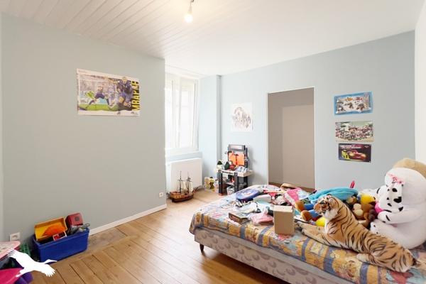 Maison à vendre |  Berneuil |  11 pièces | 262 m²