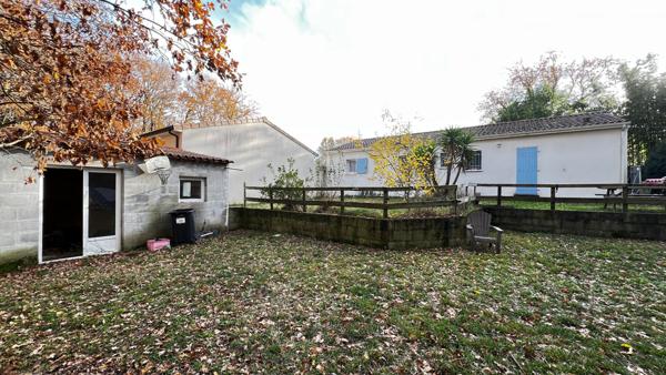 Maison Saint Augustin plain-pied 5 pièces et dépnedance impasse et environnement naturel