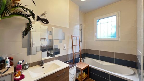 Maison Saint Augustin plain-pied 5 pièces et dépnedance impasse et environnement naturel