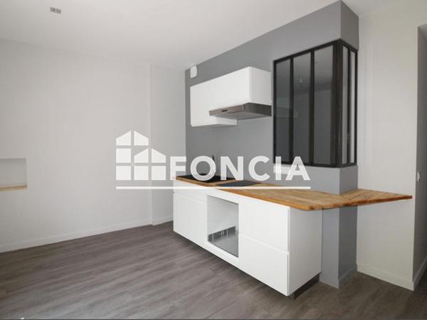 Location Studio 27.76 m² - 17 RUE SAINT JACQUES Grenoble 38000