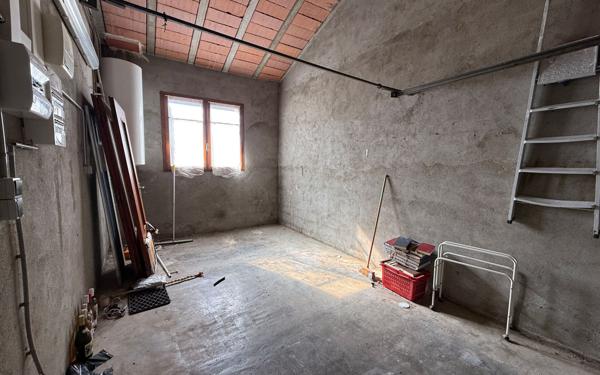 Maison à louer    4 pièces •  Espira-de-l'Agly