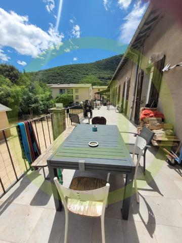 Immeuble de rapport à BESSEGES (30160)