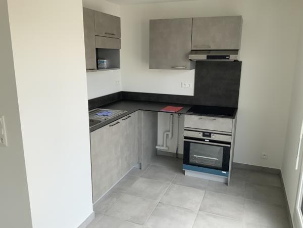 Location Appartement 2 pièces Illkirch-Graffenstaden (67400) - PROCHE COMMERCES
