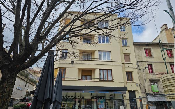 Appartement à vendre    3 pièces • 78,79 m2 Saint-Étienne