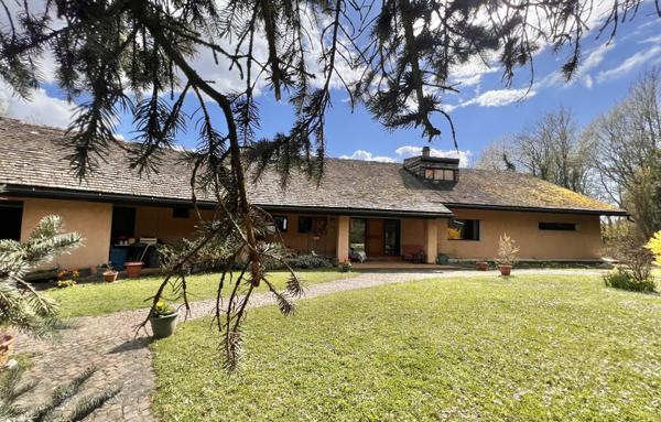 Maison exeptionnelle sur Mercury 450 m2 carrez et 10 408 m2 de terrain