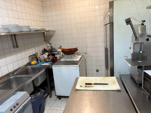 Café-Bar-Restaurant avec logement inclus