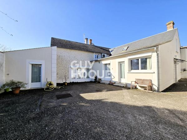 Maison de caractère à vendre de 153 m² + dépendances