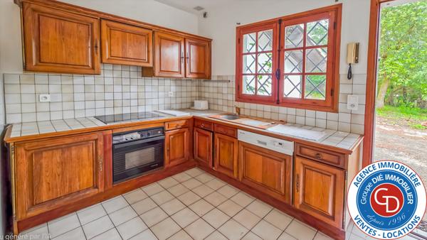 La Teste-de-Buch (33115) Villa de plain-pied avec 3 chambres, piscine et garage