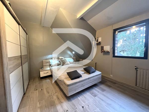 Maison 10 pièces 205 m2