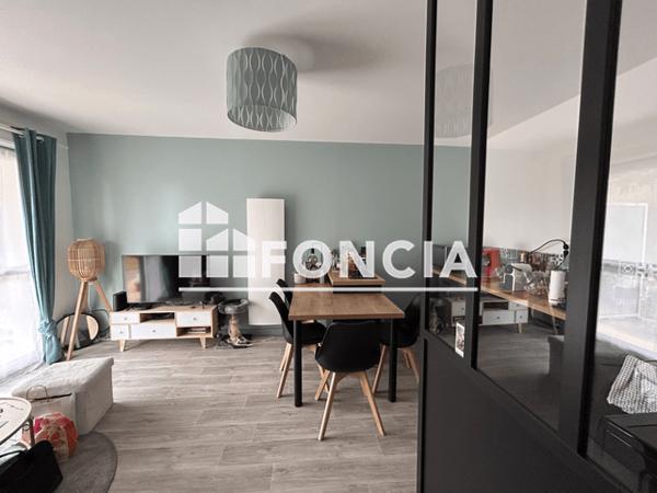 Location Appartement meublé 2 pièces 35.6 m² - 10, 12 ET 14 RUE DE TROROZEC Lannion 22300