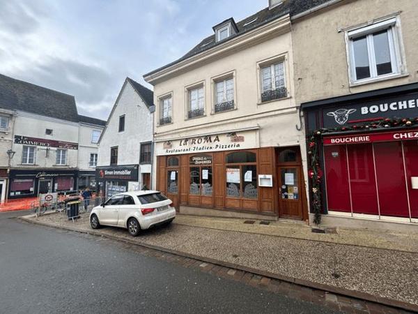 Local commercial 3 pièces T3 F3 120 m² à Courville Sur Eure 3 PLACE DES FUSILLES 28190 à louer