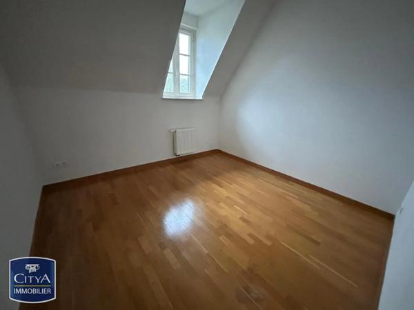 Appartement à louer 3 pièces 87.32m² Sedan (08200)