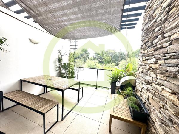 Appartement à SAINT CYR SUR MER (83270)