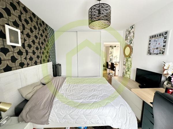 Appartement à SAINT CYR SUR MER (83270)