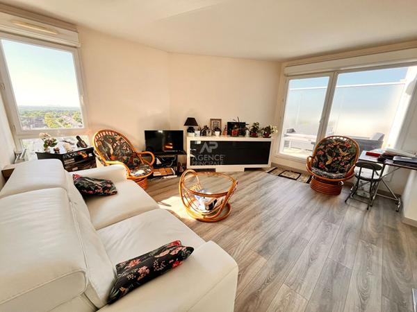 Appartement Cergy 2 pièce(s) 49 m2 €204 000 ** - Référence 2187