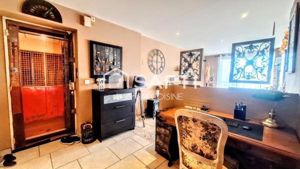 Appartement rénové avec soin, lumineux et fonctionnel- Coup de cœur assuré.