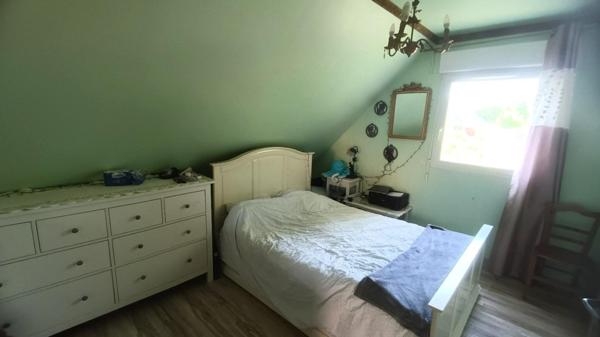 MAISON AVEC 5 CHAMBRES A PELLOUAILLE LES VIGNES