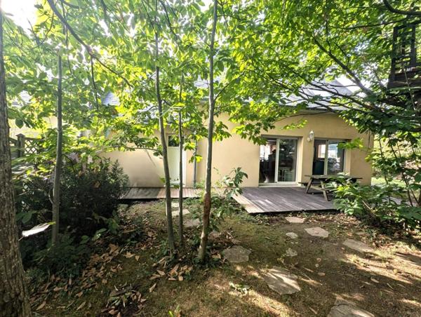 MAISON AVEC 5 CHAMBRES A PELLOUAILLE LES VIGNES