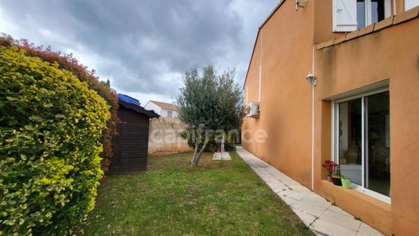 Maison non mitoyenne 6 pièces 152 m2 Piscine et jardin arboré.