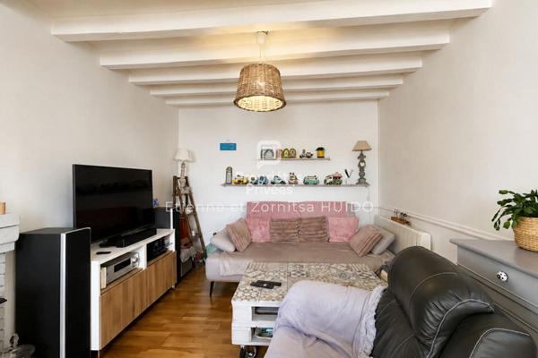 Maison de 67 m², 3 pièces, une dépendance, serre et extérieurs - Vatan
