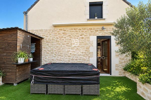 Maison de 67 m², 3 pièces, une dépendance, serre et extérieurs - Vatan