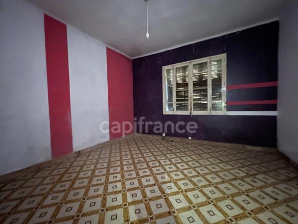 MAISON 5 PIECES 160M2 A RENOVER