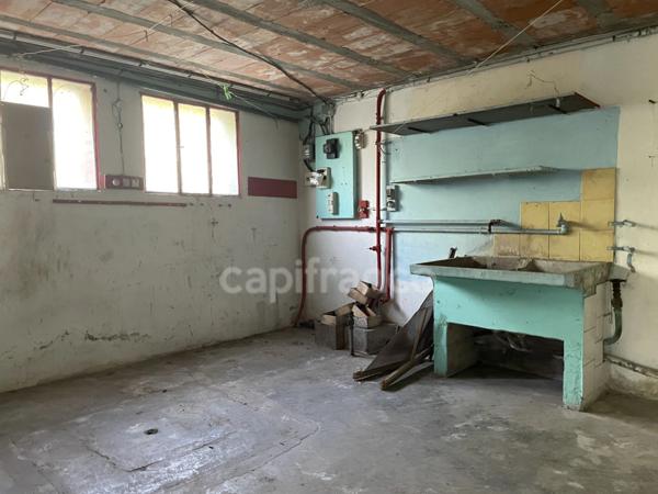 MAISON 5 PIECES 160M2 A RENOVER