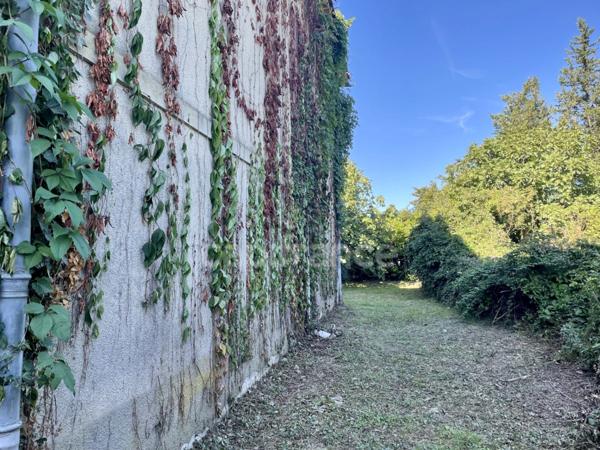 MAISON 5 PIECES 160M2 A RENOVER