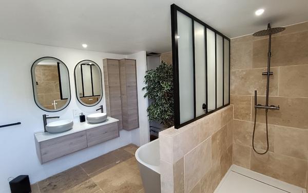 Maison à vendre    6 pièces • 203 m2 Blauzac