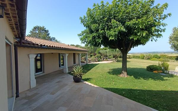 Maison à vendre    6 pièces • 203 m2 Blauzac