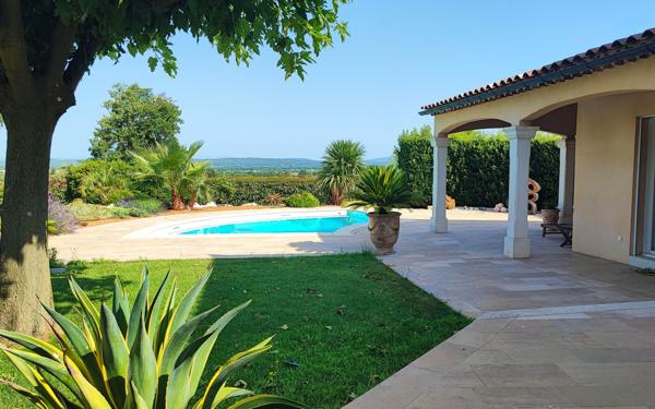 Maison à vendre    6 pièces • 203 m2 Blauzac