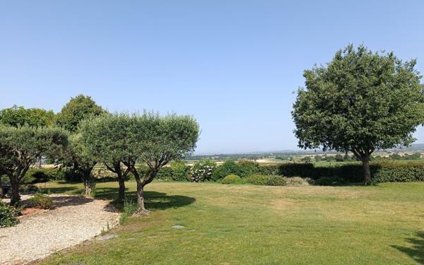 Maison à vendre    6 pièces • 203 m2 Blauzac