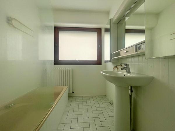 Opportunité d'Investissement ? Maison à fort potentiel pour colocation 6 chambres ? Talence Université