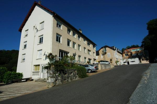 Immeubles au cœur d’un domaine de plus de 4 hectares – Secteur privilégié de Pau