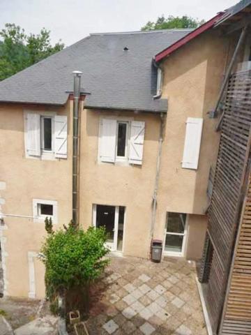 Immeubles au cœur d’un domaine de plus de 4 hectares – Secteur privilégié de Pau