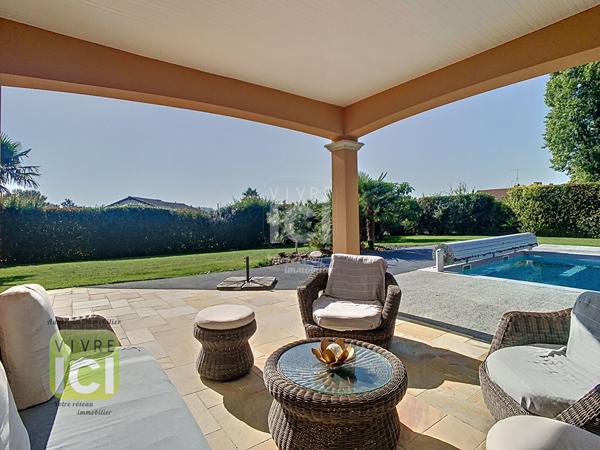 Maison de plain-pied 163.85 m2