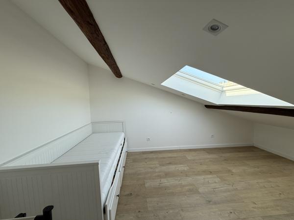 STUDIO Meublé PLACE CARNOT