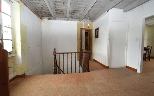 Maison à vendre    5 pièces •  Larbey