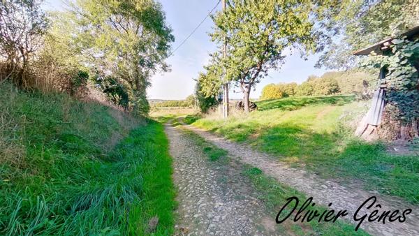 Aigne (72650) A 10 mns Le Mans Nord - Ancienne ferme à rénover d'envion 90 m² avec 1.8 hectares de terrain entouré de natu