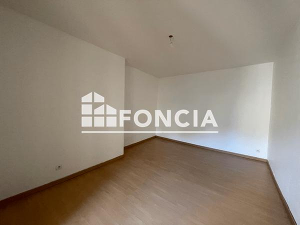 Location Appartement 3 pièces 59.9 m² - Charleville-mézières 08000