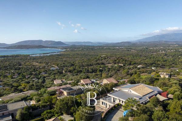 Sainte-Lucie-de-Porto-Vecchio, Villa 8 Chambres -  596 m² à vendre
