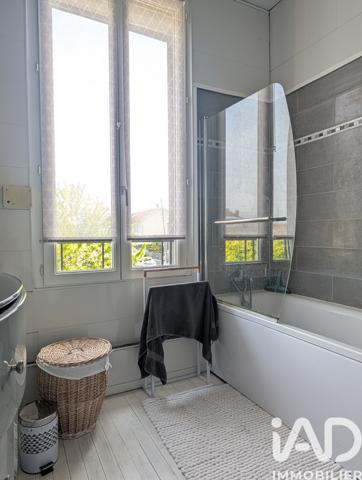Maison à vendre 7 pièces 145 m² Saint-Memmie