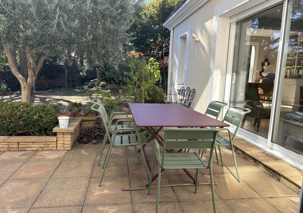 Belle maison familiale de 226 m² sur une parcelle de 621 m² orientée Sud Ouest