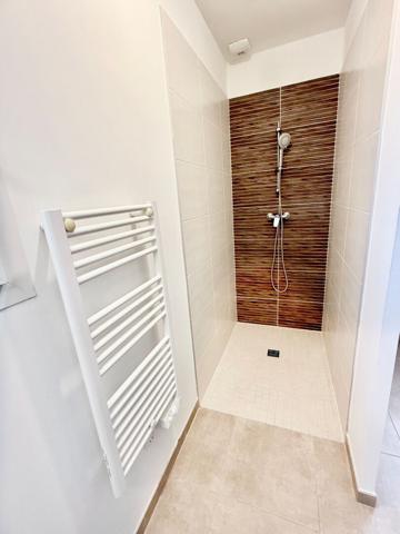 Maison récente à vendre à La Ciotat - 3 chambres, garage et jardin !