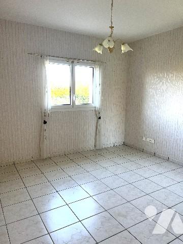 Maison à vendre située dans un secteur calme à seulement 1km des plages et centre de PREFAILLES.