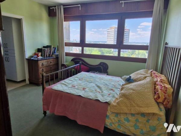 Votre office notarial vous propose à la vente au sein de la résidence "Le Cerisaie" située rue ...