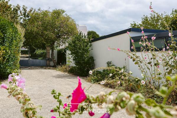 Charmante maison familiale avec dépendances et piscine