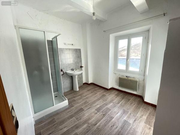 Maison de ville à vendre à Pierrevert dans les Alpes-de-Haute-Provence (04860), ref : 025/1927 Maison de ville à vendre à Pierrevert dans les Alpes-de-Haute-Provence (04860), ref : 025/1927 Maison de ville à vendre à Pierrevert dans les Alpes-de-Haute-Provence (04860), ref : 025/1927