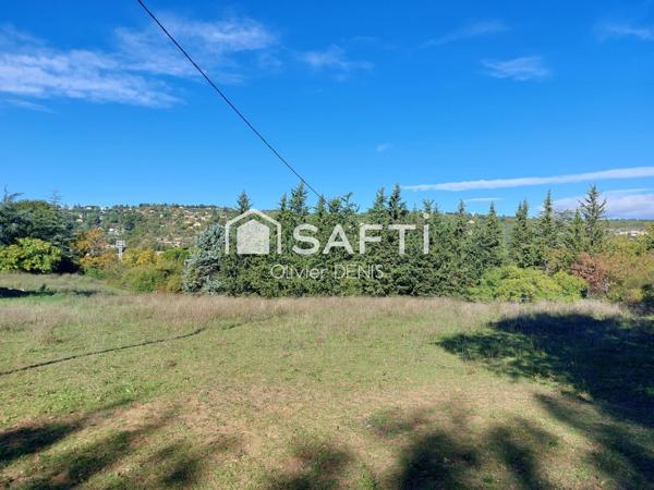 Terrain constructible à vendre